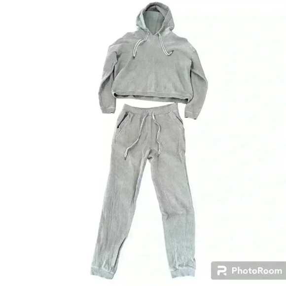 Aerie Set Women’s Ribbed Love corded Sage Matching Set Size Small medium - Picture 1 of 9